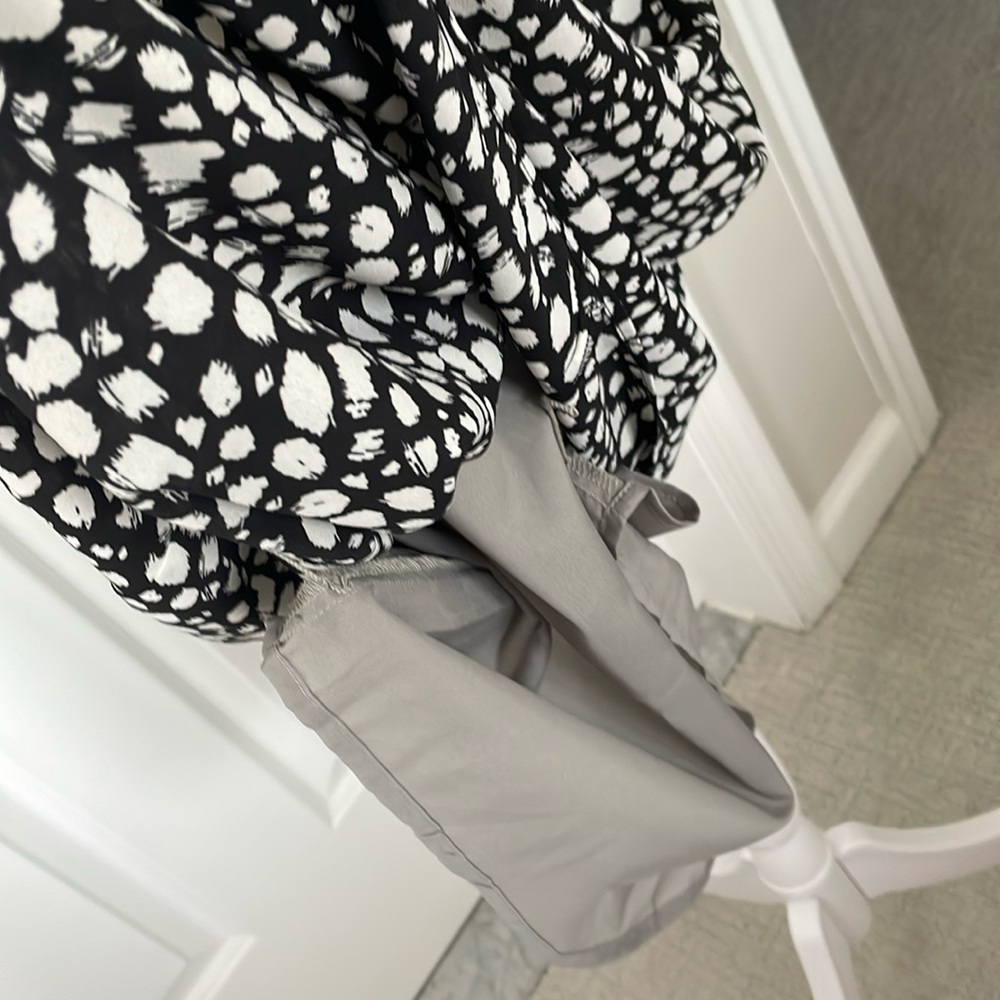 Banana Republic Fitted Patterned Dress - Picture 4 of 7